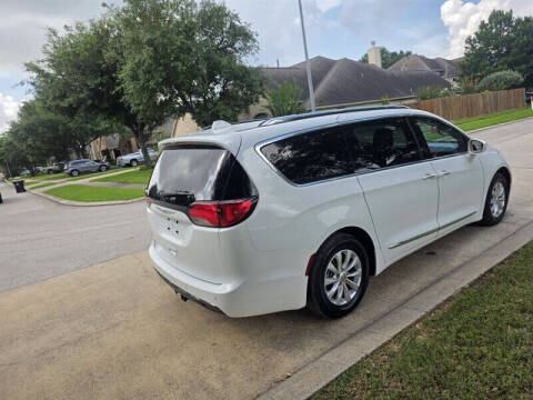 2019 Chrysler Pacifica Touring L