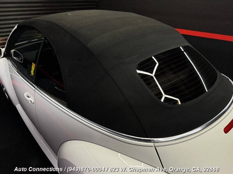 2010 Volkswagen New Beetle Convertible