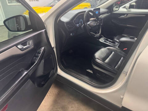 2021 Ford Escape SEL