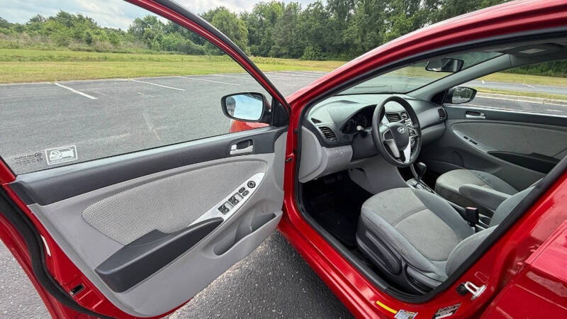 2013 Hyundai Accent GS