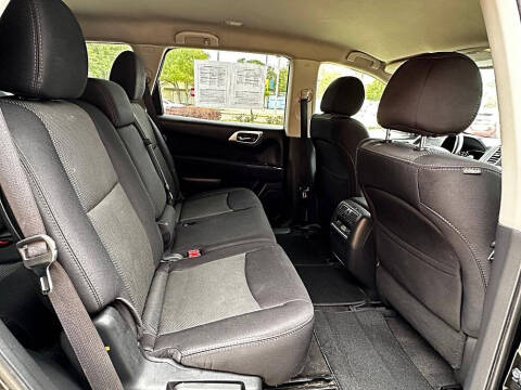 2017 Nissan Pathfinder S