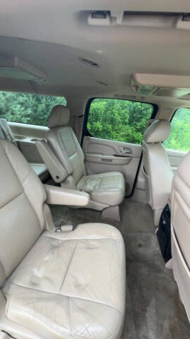 2011 Cadillac Escalade ESV Luxury