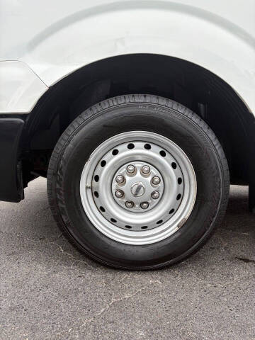 2012 Nissan NV 1500 S