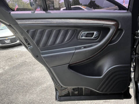 2015 Ford Taurus Limited