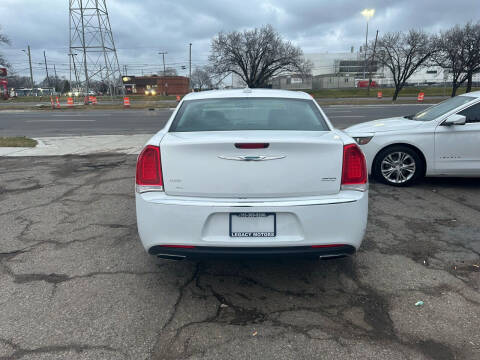 2015 Chrysler 300 Limited
