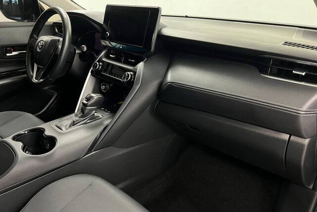 2024 Toyota Venza LE