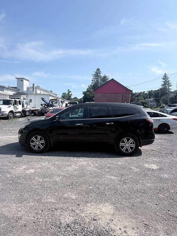 2017 Chevrolet Traverse LT