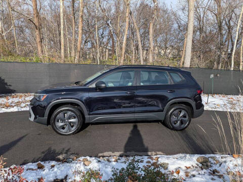 2025 Volkswagen Taos S