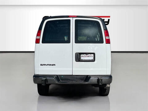 2022 GMC Savana 2500