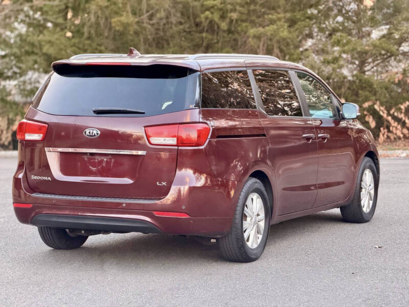 2017 Kia Sedona LX