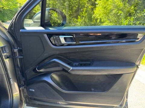 2023 Porsche Cayenne