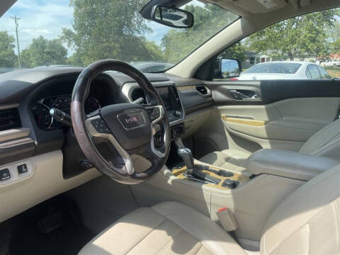 2017 GMC Acadia Denali