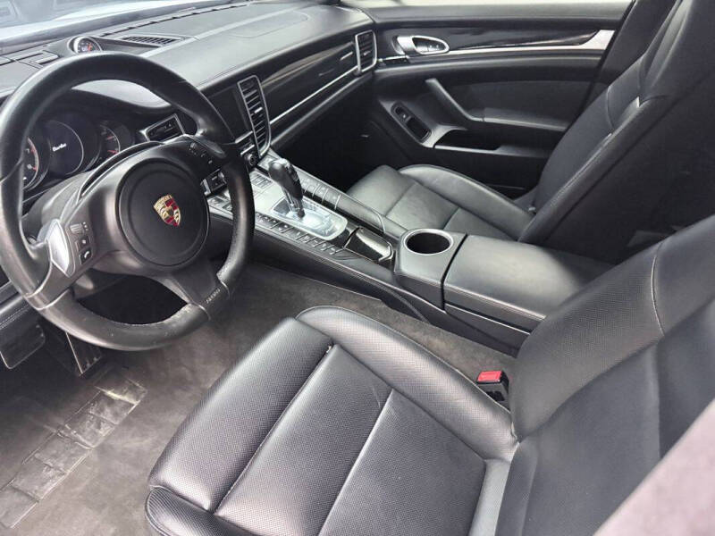 2015 Porsche Panamera Turbo
