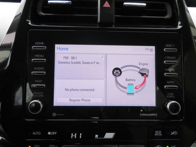 2022 Toyota Prius LE