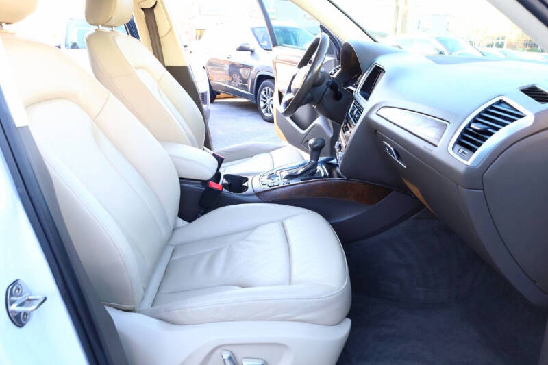 2016 Audi Q5 2.0T quattro Premium