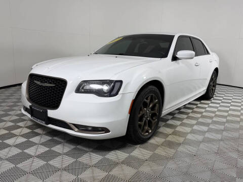 2017 Chrysler 300 S