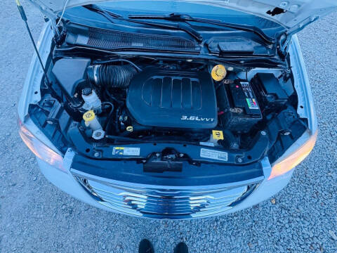 2016 Chrysler Town and Country Touring