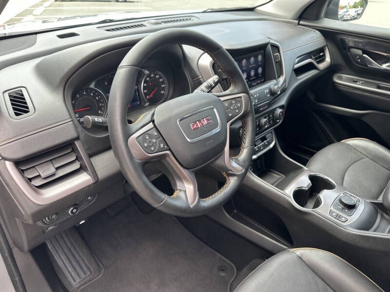2023 GMC Terrain AT4