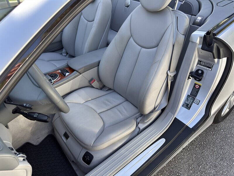 2003 Mercedes-Benz SL-Class 33