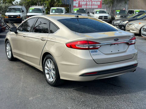 2017 Ford Fusion SE