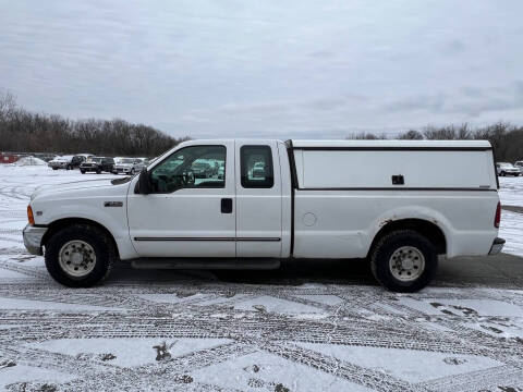 2000 Ford F-250 Super Duty for sale at CARS PLUS CREDIT in Independence MO