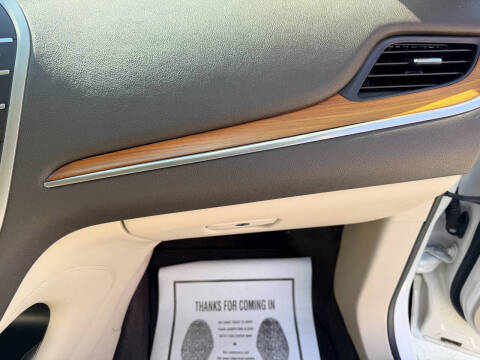 2017 Lincoln MKC Select