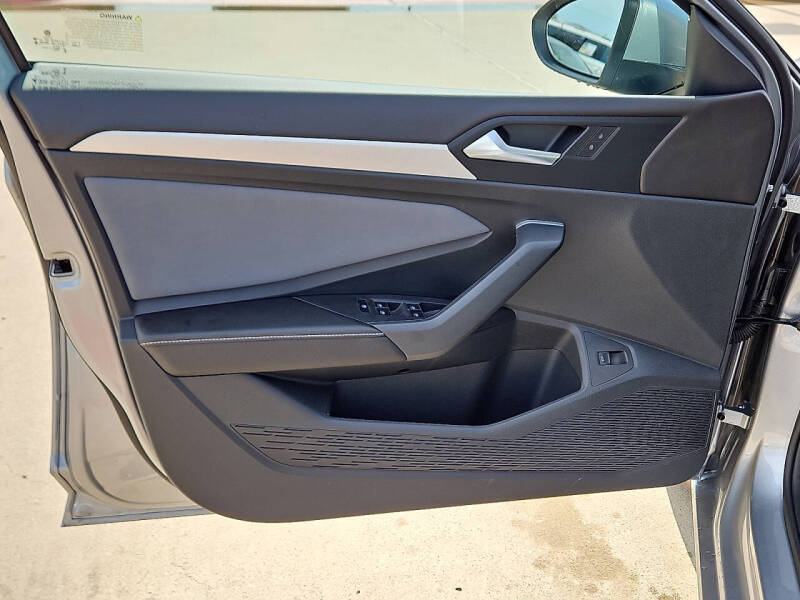 2025 Volkswagen Jetta SE