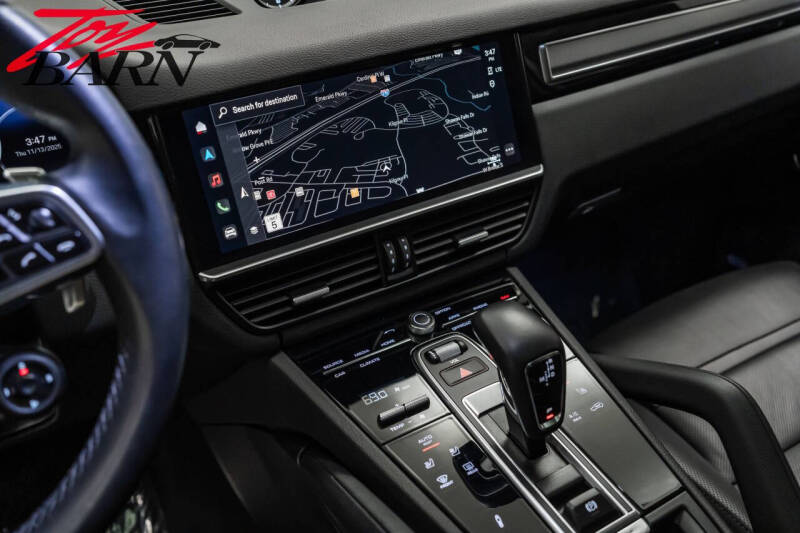 2023 Porsche Cayenne Coupe Platinum Edition