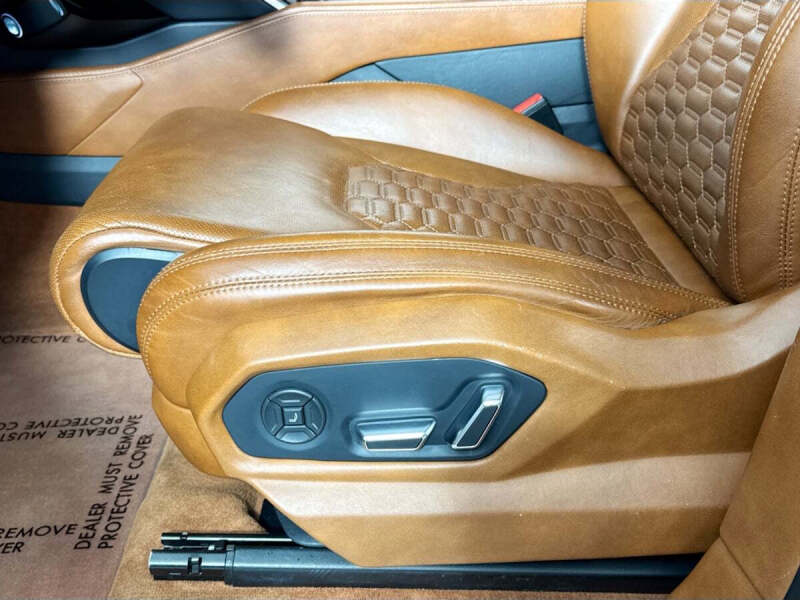 2020 Lamborghini Urus