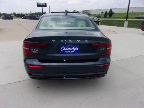 2024 Volvo S60 B5 Plus Dark Theme