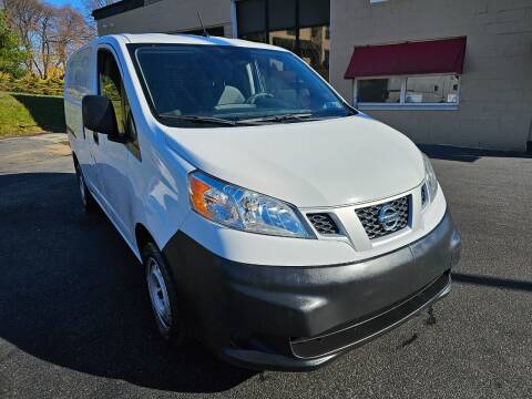 2017 Nissan NV200 for sale at I-Deal Cars LLC in York PA