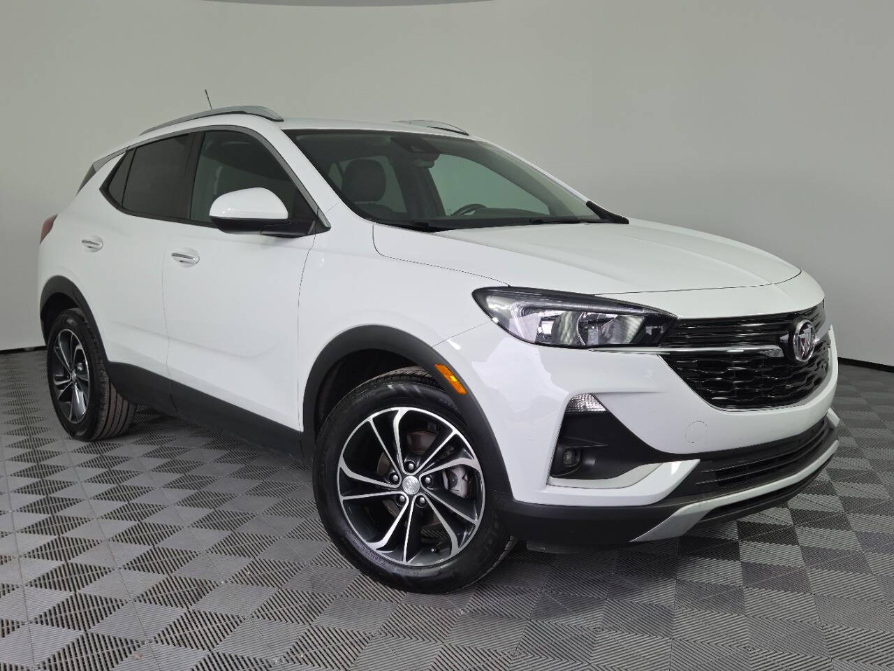 White 2021 Buick Encore GX Select Select 4dr Crossover 1