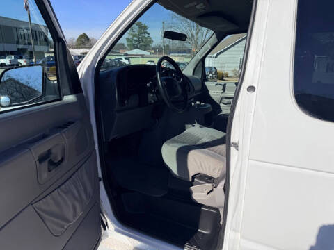 2001 Ford E-Series
