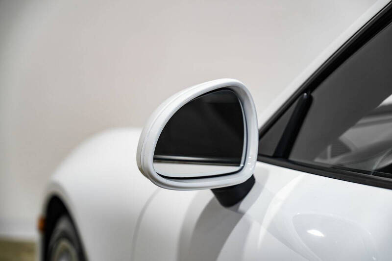 2017 Porsche 911 Carrera