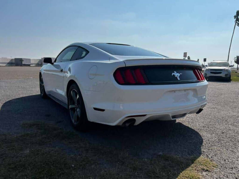 2015 Ford Mustang V6