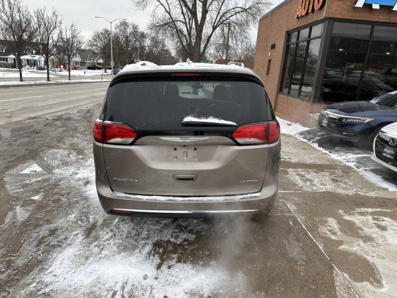 2017 Chrysler Pacifica Limited