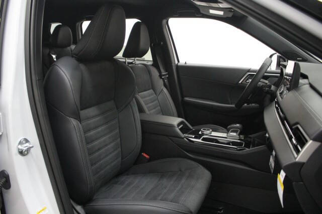 2026 Mitsubishi Outlander LE