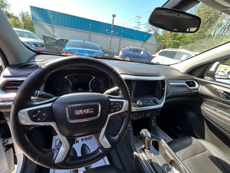 2019 GMC Acadia SLT-1