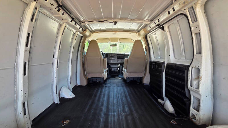 2017 GMC Savana 2500