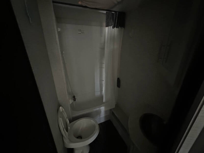 2021 FOR RENT!!! Keystone Bullet M-2430BH