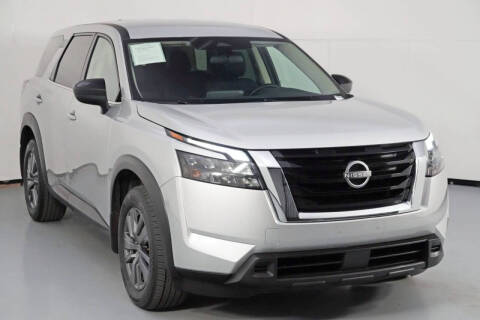 2024 Nissan Pathfinder S