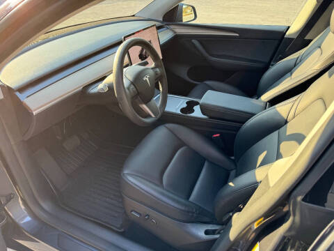 2023 Tesla Model Y Long Range