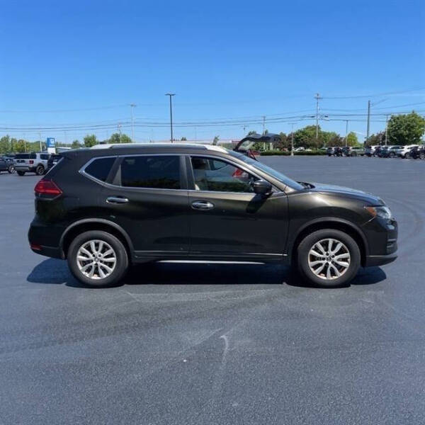 2017 Nissan Rogue SV