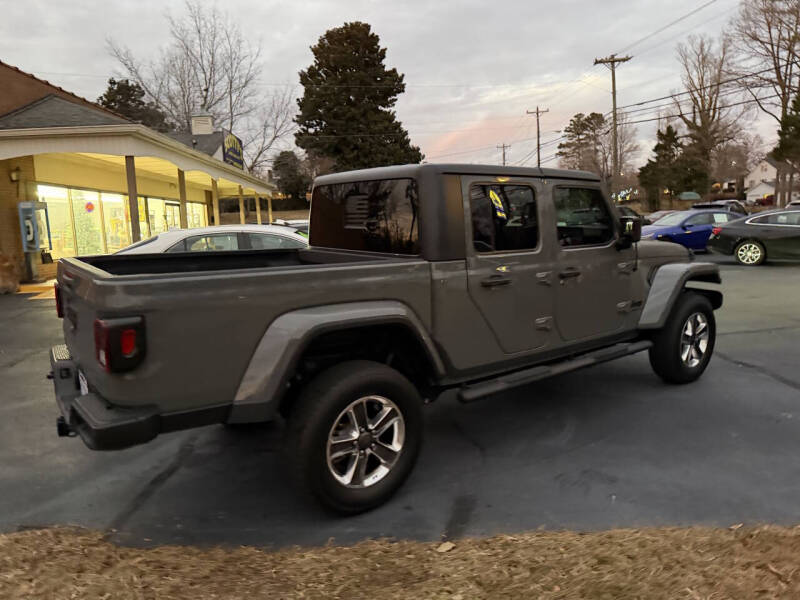 2020 Jeep Gladiator Sport