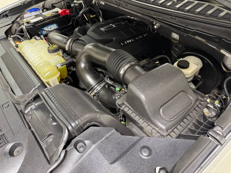 2019 Lincoln Navigator Select