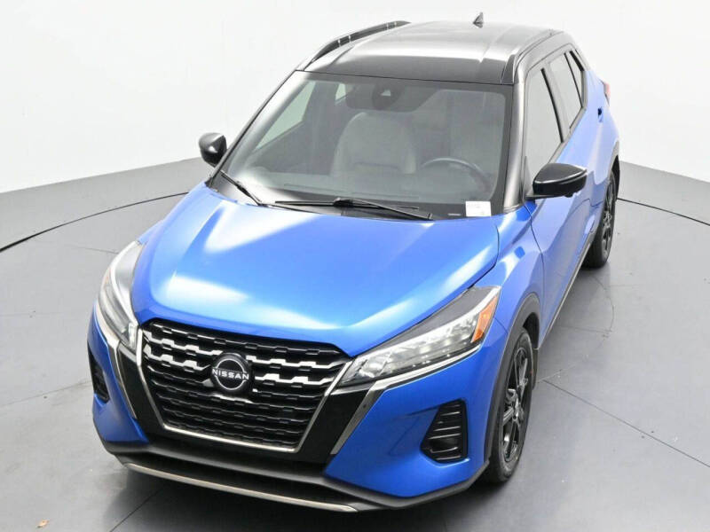 2023 Nissan Kicks SR