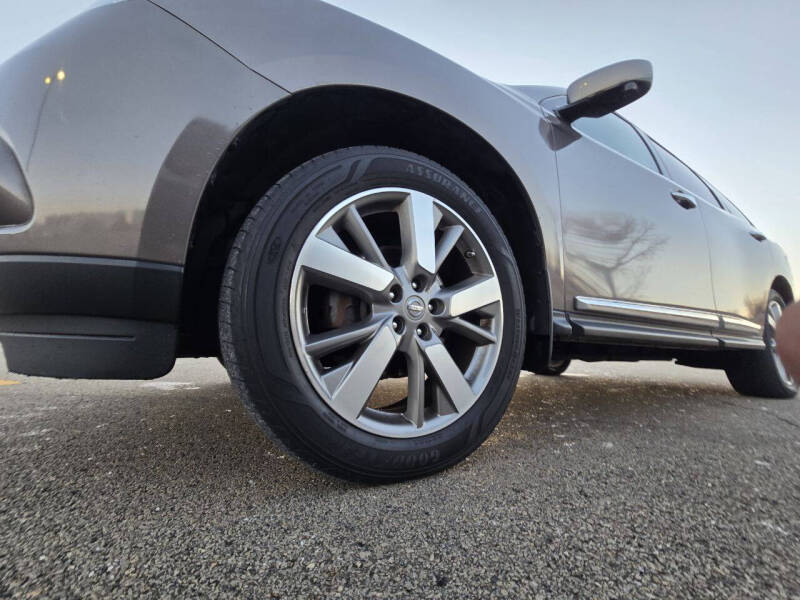 2014 Nissan Pathfinder Platinum