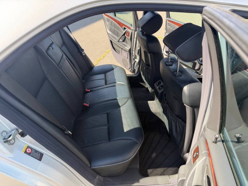 2002 Mercedes-Benz E-Class E 320