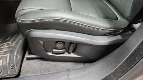 2025 Jaguar F-PACE P400 R-Dynamic S