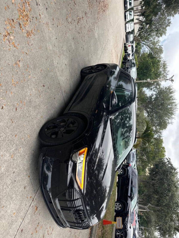 2021 Audi e-tron quattro Premium